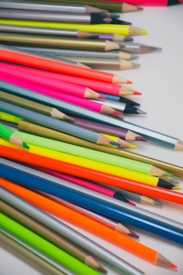 A vibrant collection of colored pencils arranged creatively for art enthusiasts.